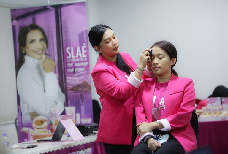Tampil cantik dan professional, SLAE Cosmetics anjur bengkel kecantikan bersama UtusanTV sempena Hari Wanita