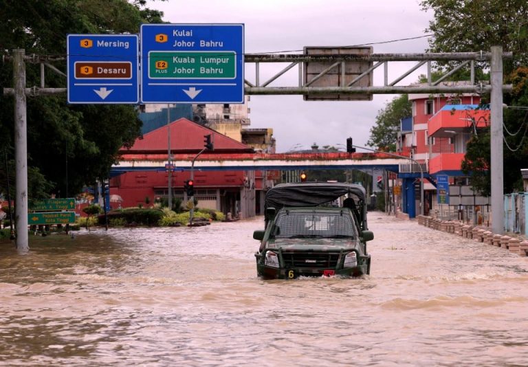 Johor dijangka terima hujan luar biasa sehingga akhir Mac akibat peralihan monsun