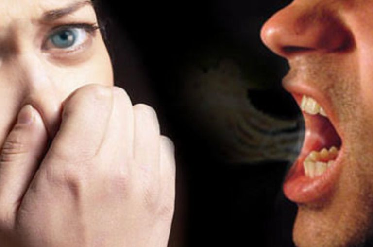 10 Tip Elak Bau Mulut Ketika Berpuasa