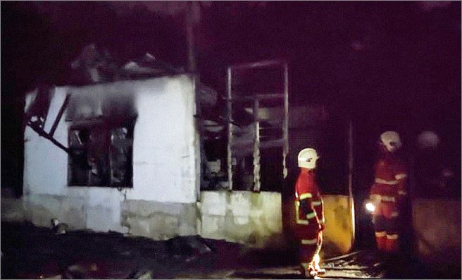 Empat beradik maut dalam kebakaran di Muar