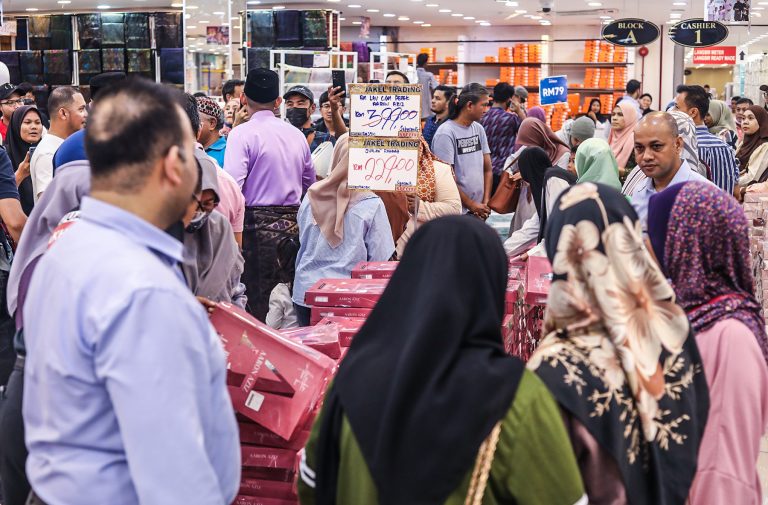 Hai Melayu! Wajib berani tentukan destinasi anak bangsa