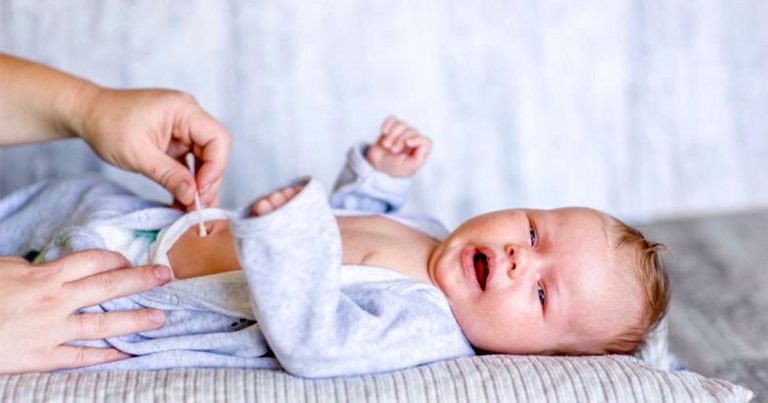 Cara menjaga tali pusat bayi baru lahir untuk elak jangkitan kuman