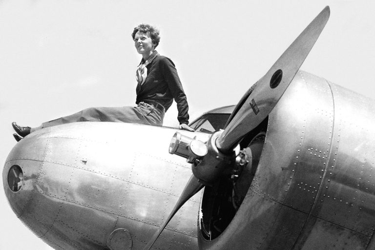 Misteri kehilangan Amelia Earhart, wanita pertama yang merentasi Lautan Atlantik
