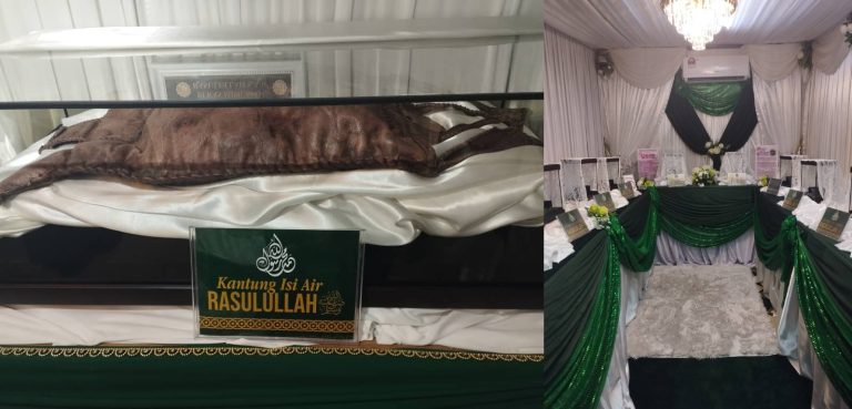 Koleksi artifak peninggalan Rasulullah SAW di Galeri Nur Raudhah
