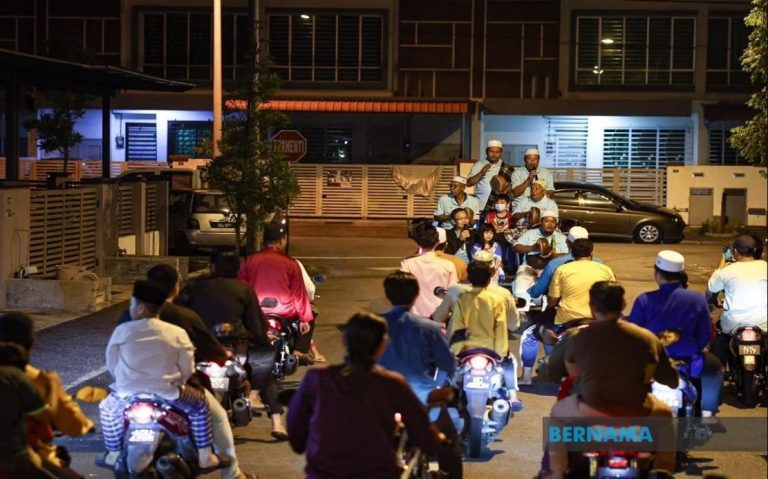 Tradisi paluan rebana, selawat untuk kejut sahur bergema