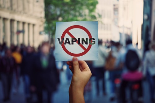 Vape bukan alternatif berhenti rokok, sebabkan radang paru-paru dan penyakit EVALI – KKM
