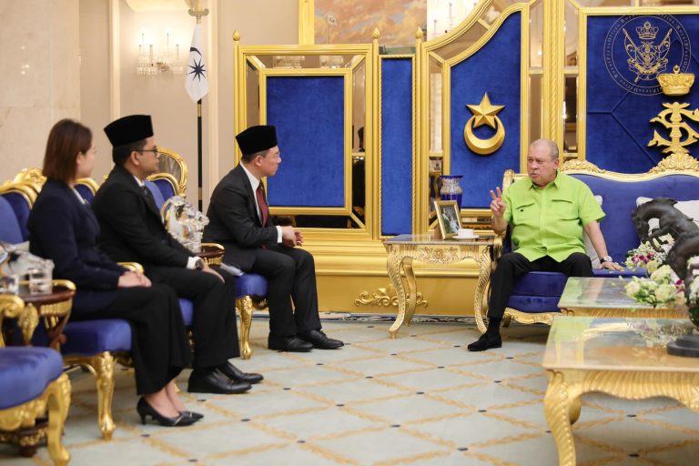 Sultan Johor kecewa flat-flat kos rendah Johor daif, bagai reban ayam