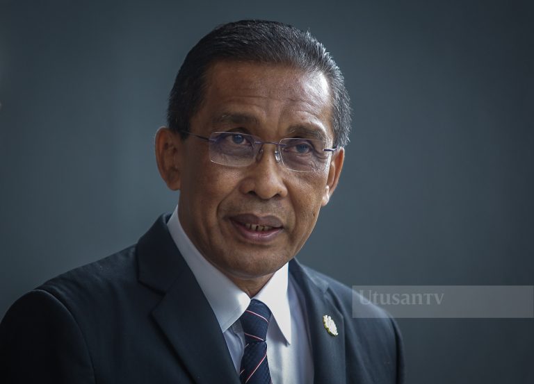 Notis kepada Azmin: PN desak PDRM bersikap profesional, pelihara kemuliaan Dewan