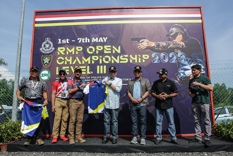 PM luang masa melawat Kejohanan Tembak RMP Championship 2023 Level III