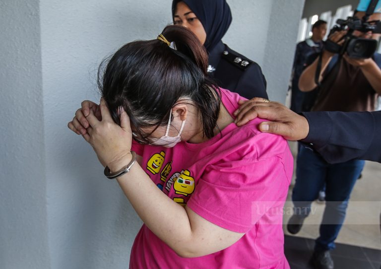 Kerani didakwa cederakan pembantu rumah guna seterika, air panas