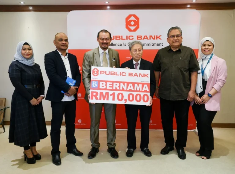 HAWANA 2023: Bernama terima tajaan RM10,000 daripada Public Bank