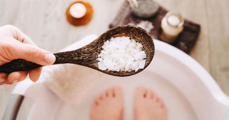 Bukan wajah sahaja perlu cantik, penjagaan kaki juga penting. Ikuti tip rawatan dapatkan kaki cantik dari rumah.