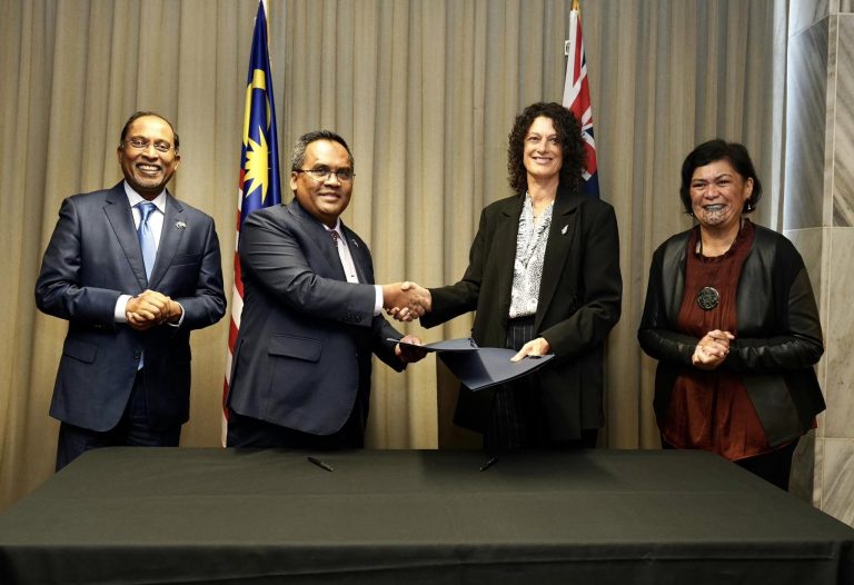 Zambry sifatkan lawatan kerja ke New Zealand berjaya