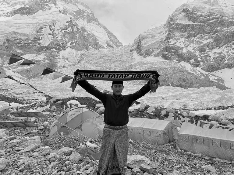 Kerajaan sedia penuhi hasrat keluarga bawa pulang jenazah Awang Askandar dari Everest