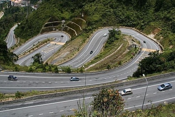 Lelaki maut tergelincir ke dalam gaung di Genting Highlands