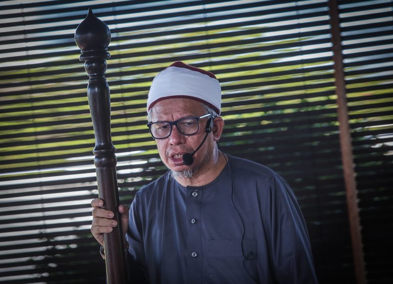 ‘Setiap ujian yang kita hadapi ramuannya sabar’ – Zulkifli