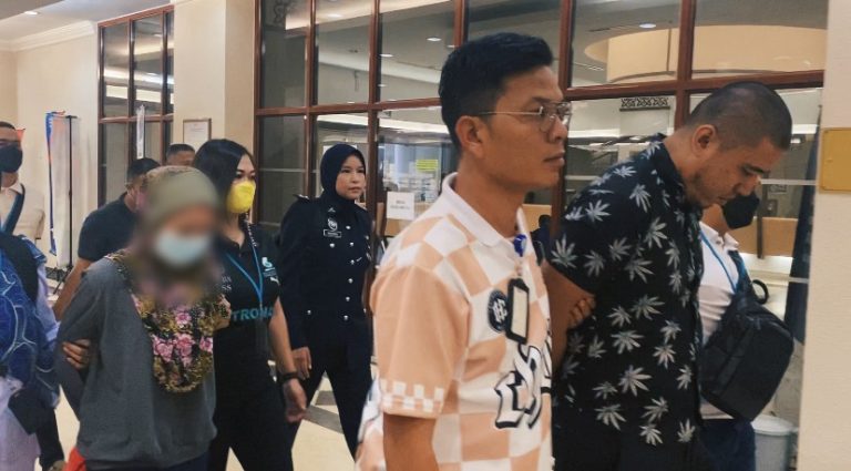 Remaja mengaku bersalah dera anak kandung bersama kekasih