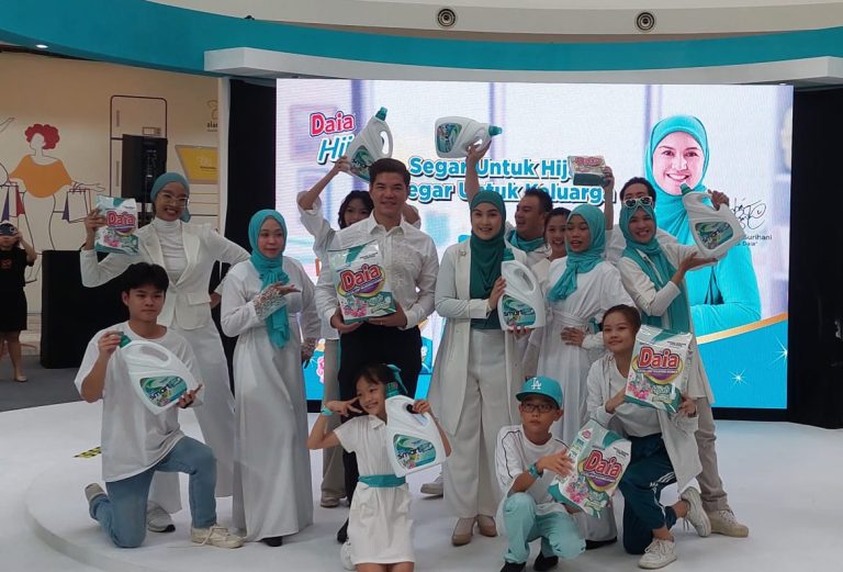 Daia Memperkenalkan Daia Hijab All Day Freshness. Lisa Surihani Sebagai Duta. Segar Untuk Hijab, Segar Untuk Keluarga