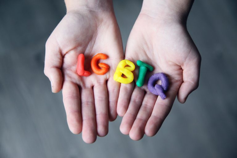 Wabak LGBT : Gay Suatu Frasa Alam Remaja?