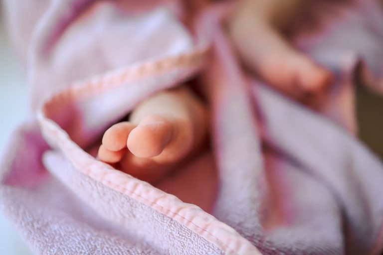 Punca, sifat dan komplikasi bayi pramatang