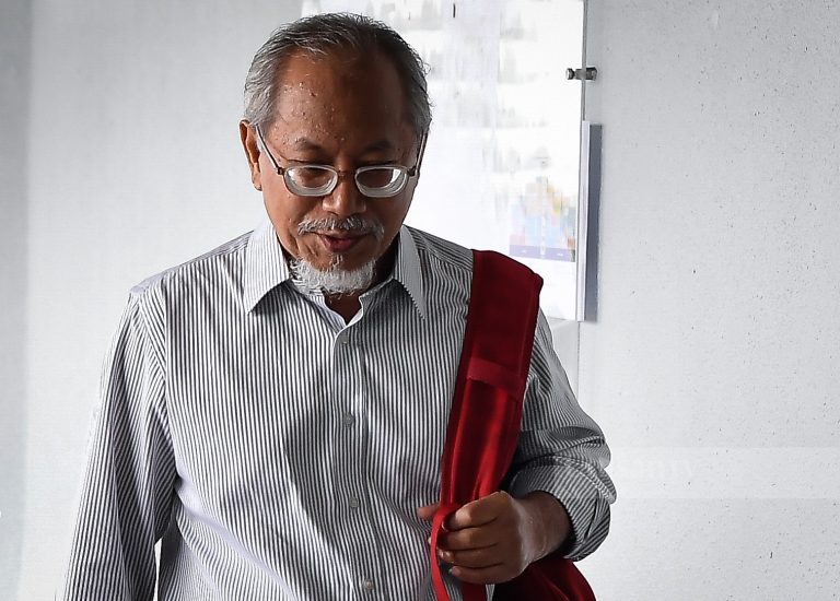 Bekas Pegawai Kanan KBS dipenjara 15 tahun, didenda RM284.2 juta