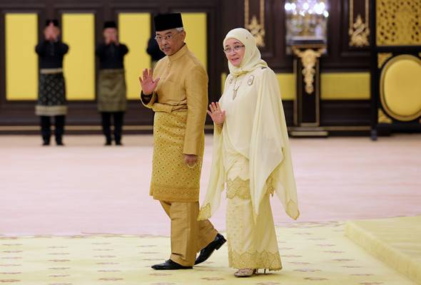 Al-Sultan Abdullah, Tunku Azizah simbol penyatuan rakyat dan takhta – Sultan Nazrin