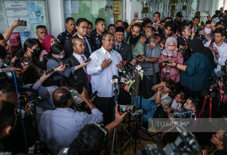 ‘Pendakwaan satu petanda mereka sedang ketakutan’ – Sanusi