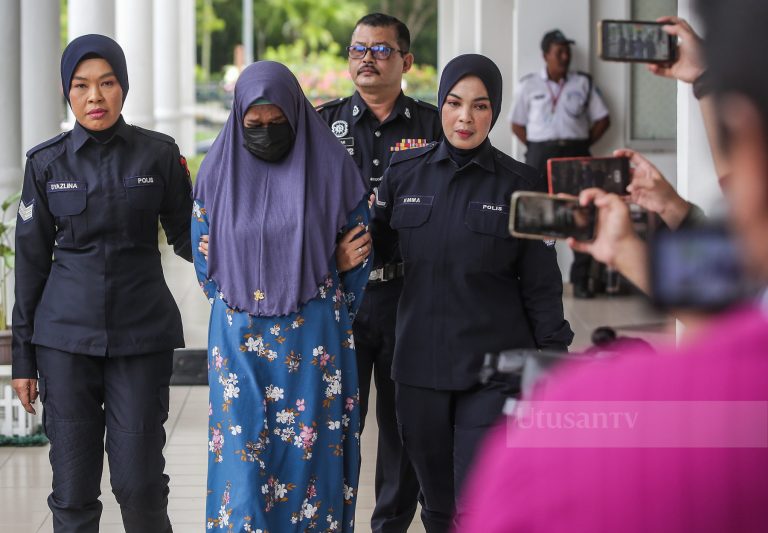 Mengaku simbah asid, mualaf warga emas dipenjara 12 bulan