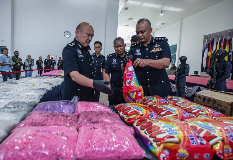 Polis rampas dadah bernilai RM14.4 juta, warga emas antara tiga ditahan