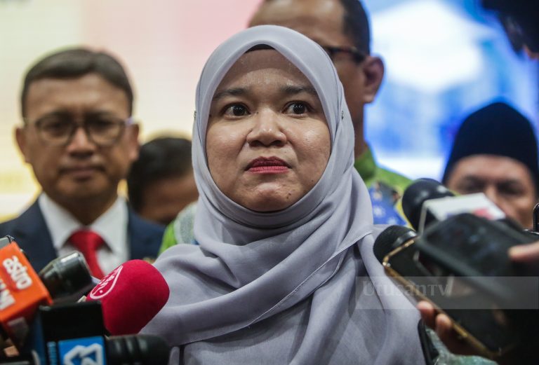 Langgar pelajar sekolah: ‘Semoga urusan mereka dipermudahkan Allah SWT’ – Fadhlina