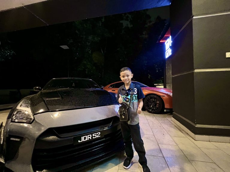 Adik Afiq GTRrrrrrrr teruja ronda KL naik R35