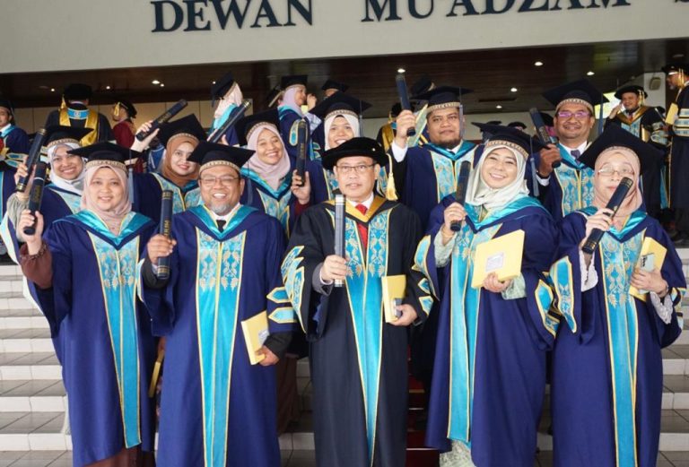 Abdul Fatah dianugerah PhD, sembilan pegawai ANGKASA terima ijazah sarjana dari UUM