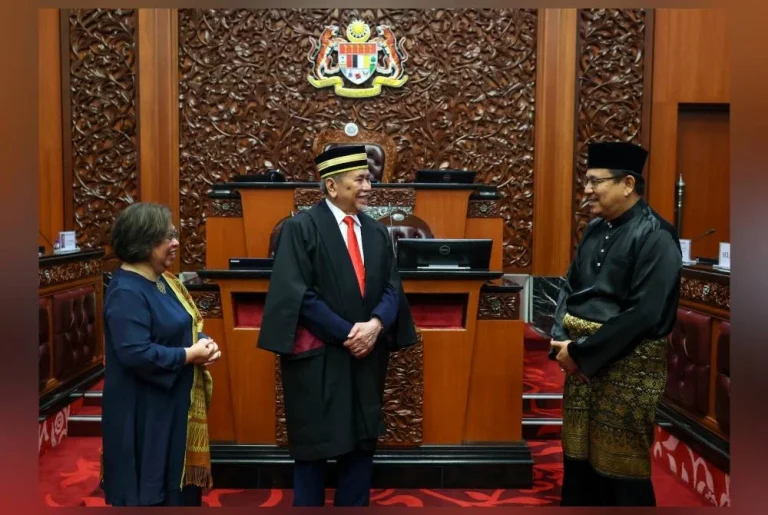 2 Ahli Dewan Negara angkat sumpah senator hari ini
