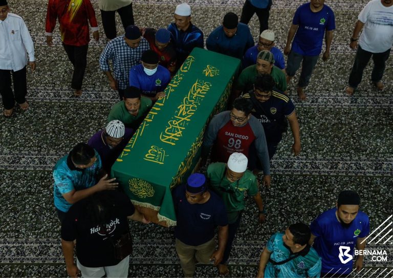 Nahas Elmina: Muhammad Hafiz kerja keras bantu kenduri kahwin adik