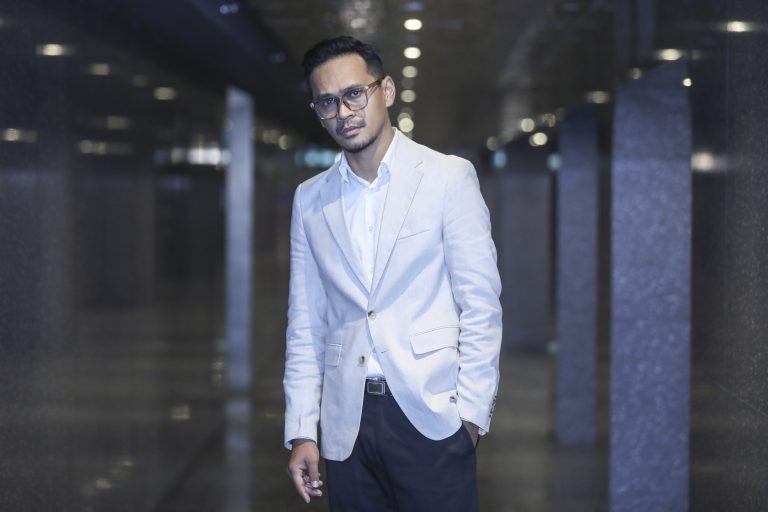 Kena berlakon & menyanyi dalam siri One Million Dollar Voice, Lah Ahmad anggap cabaran positif