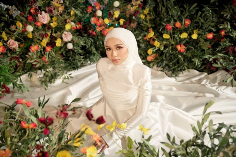 [VIDEO] Iman Troye nyanyi semula lagu Kesetiaan, tribut untuk Siti Sarah -“Sangat berharga & percaya boleh berjaya dalam industri muzik”