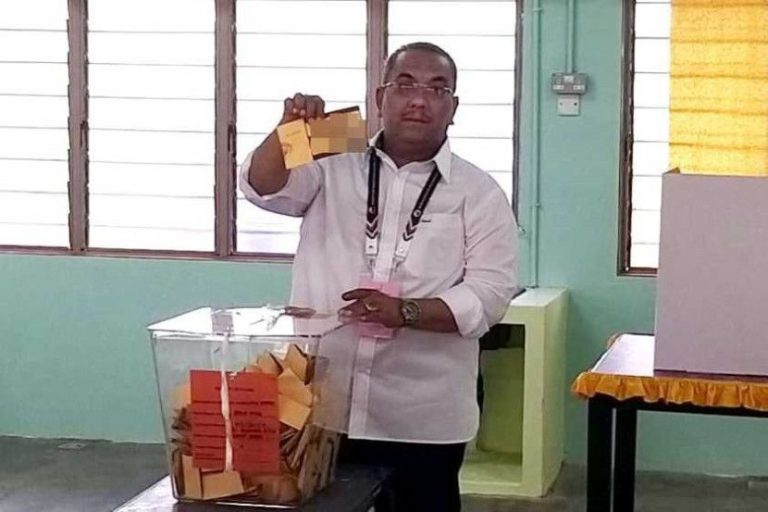 Tayang kertas undi: PDRM akan ambil keterangan Sanusi