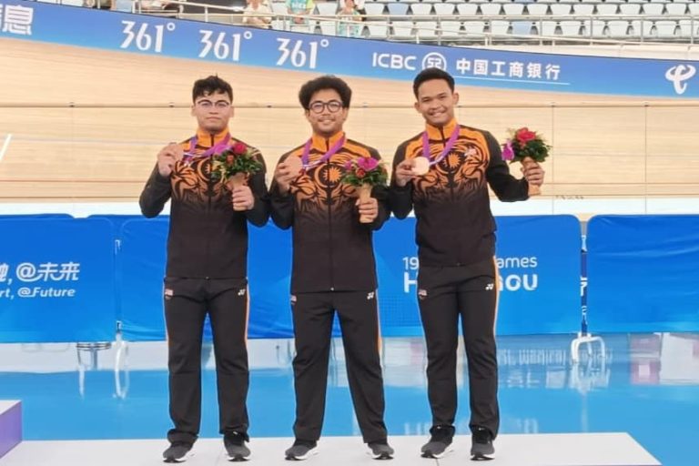 Sukan Asia: Trio pecut berpasukan lelaki, wanita raih gangsa