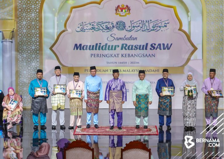 Anugerah Maulidur Rasul: Status OKU tak halang Zamzuri sebar syiar Islam