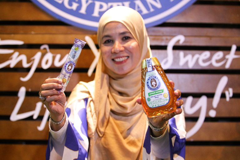 Madduna perkenal madu asli dari Mesir, mahu didik rakyat Malaysia amal madu setiap hari