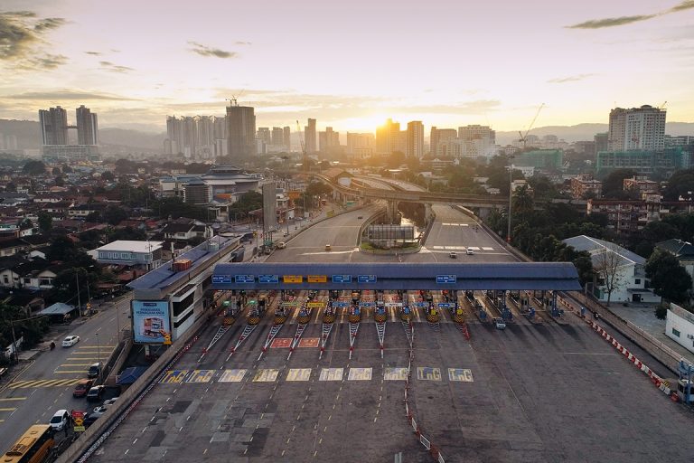 Pengguna Lebuh Raya GCE, AKLEH boleh bayar tol guna kad bank