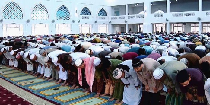 Cara keluar dari saf solat