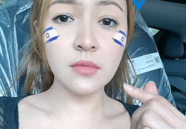 Letak bendera Israel di pipi, Baby Shima kena kecam lagi
