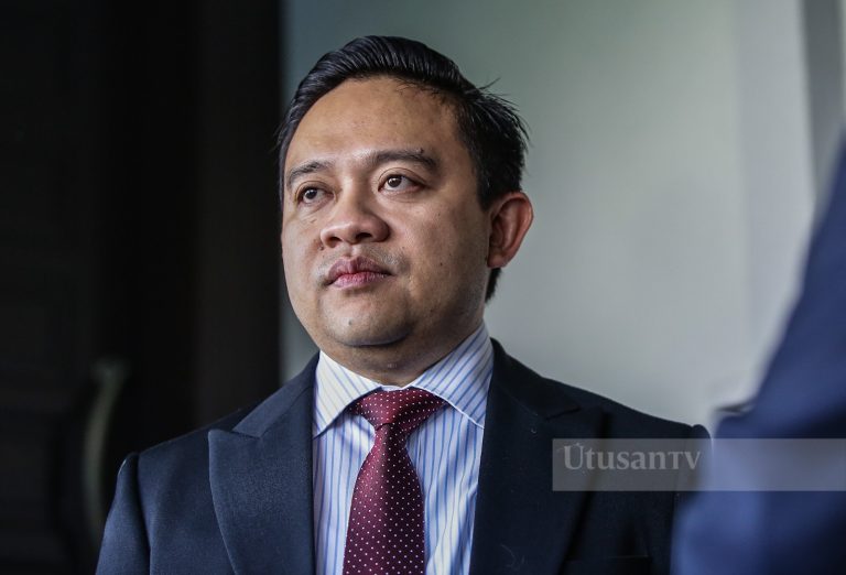 Mahkamah benarkan Wan Saiful peroleh pasport sementara atas urusan keluarga