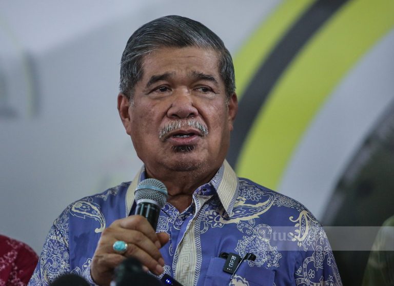 Bekalan kelapa untuk musim perayaan cukup – Mohamad Sabu