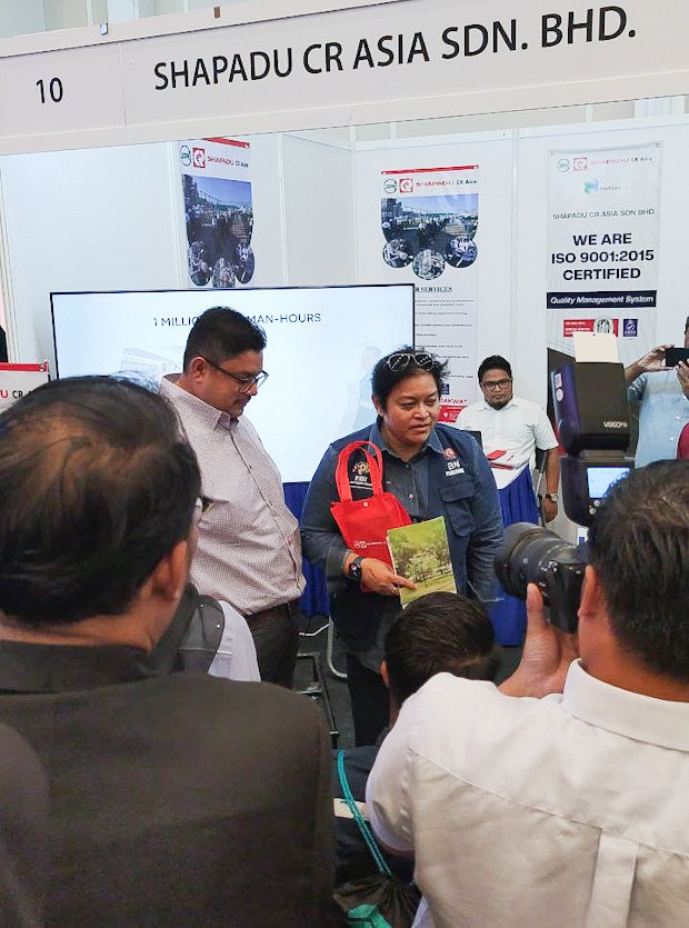 Shapadu CR Asia menyertai karnival kerjaya di Bandar Penawar, perkenal syarikat kepada masyarakat dan membuat pengambilan kakitangan baru