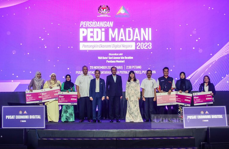 Anwar umum kenaikan elaun pengurus, penolong pengurus PEDi sebanyak RM500
