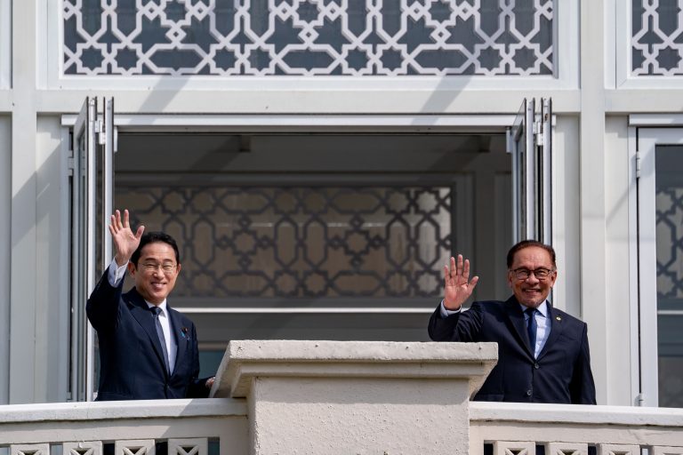 Anwar adakan pertemuan bersama Perdana Menteri Jepun