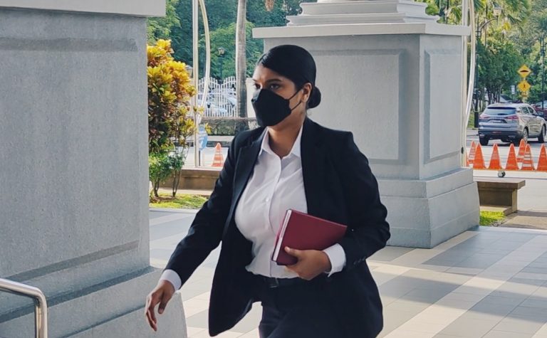 Inspektor Sheila mengaku tak bersalah jerit, bunyikan hon panjang terhadap seorang wanita