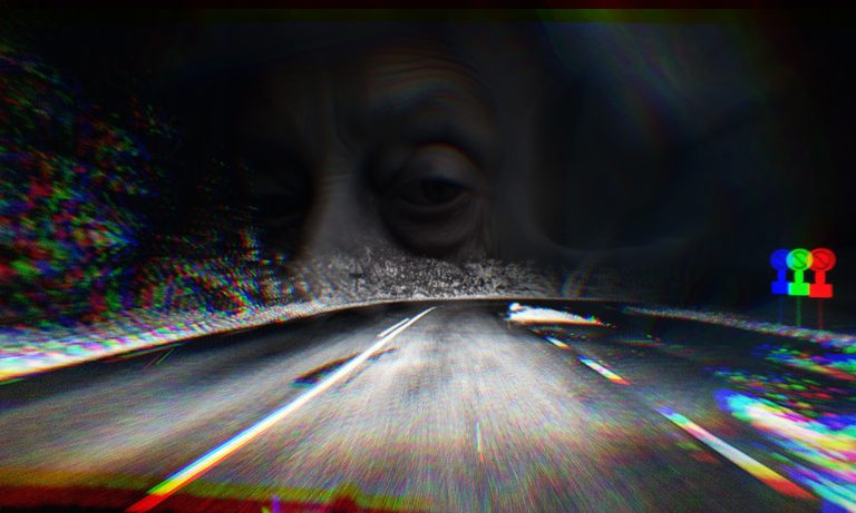 Kelibat nenek tua dan misteri kayu balak di atas lebuh raya